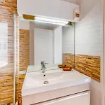 Beautiful In With House Sea View *