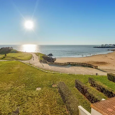 2 Bedroom Amazing In Apartamento