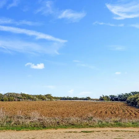 Apartamento 2 Bedroom Amazing In *